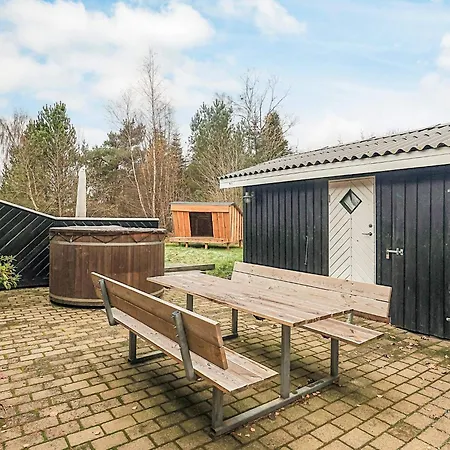 度假居 6 Person In Hals-by Traum *